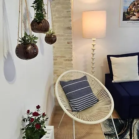 Lovelyloft Trafalgar * アリカンテ