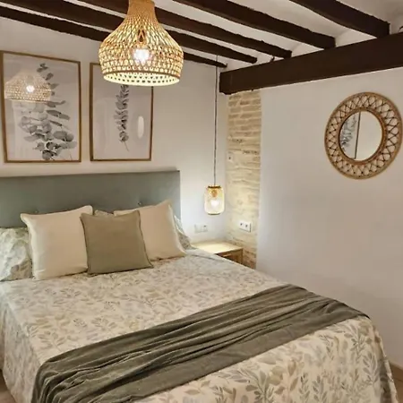 Lovelyloft Trafalgar